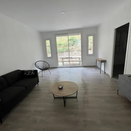 דירה Le Carmagnol Caramany